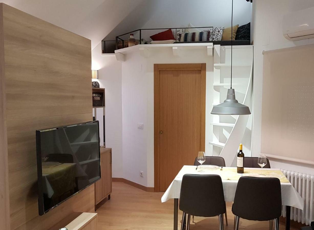 Estudio Atico Con Altillo โอว์เรนเซ ภายนอก รูปภาพ