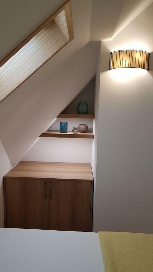 Estudio Atico Con Altillo โอว์เรนเซ ภายนอก รูปภาพ