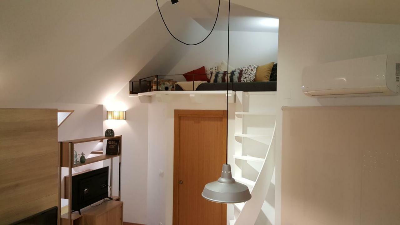 Estudio Atico Con Altillo โอว์เรนเซ ภายนอก รูปภาพ