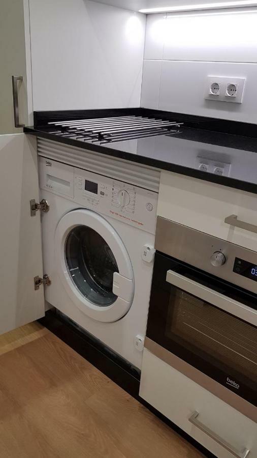 Estudio Atico Con Altillo โอว์เรนเซ ภายนอก รูปภาพ